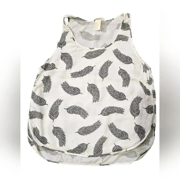 H&M, Size 6, Feather Print Sleeveless Top - Picture 7 of 11